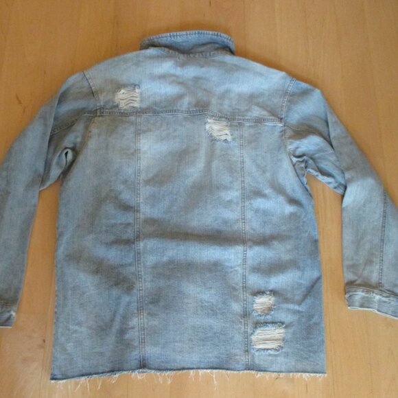 New The Buckle Daytrip Denim Jacket & Vocal Graphic Top L/XL - Picture 14 of 15